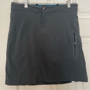 Columbia Omni Shield‎ Gray Performance Skorts Sz 2/34